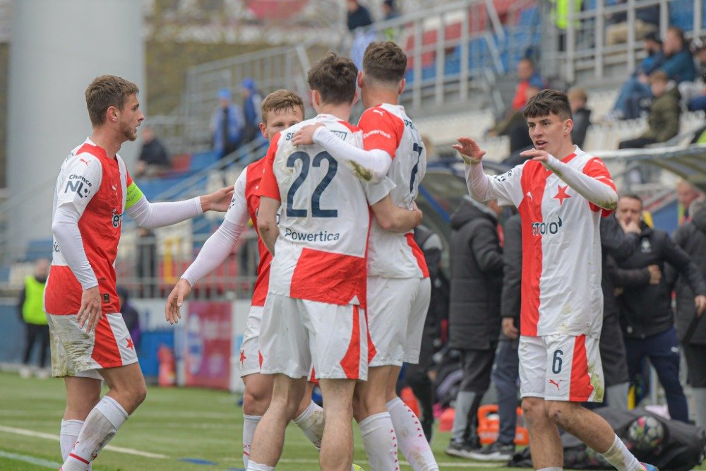Fotbalisté "béčka" Slavie na závěr sezony přetlačili Táborsko