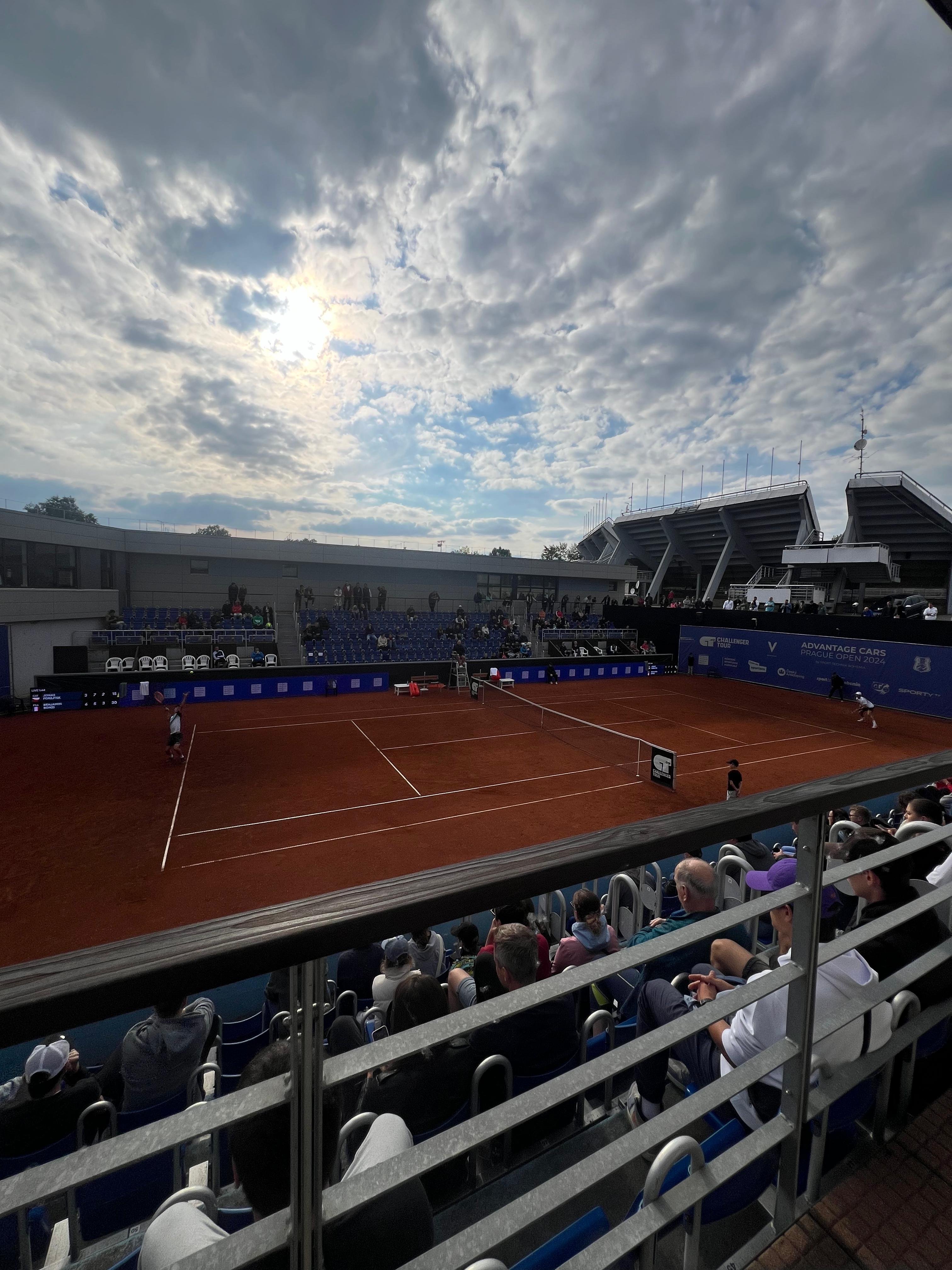 SPORTY TV odvysílá rozhodující zápasy tenisového turnaje Advantage Cars Prague Open 2024